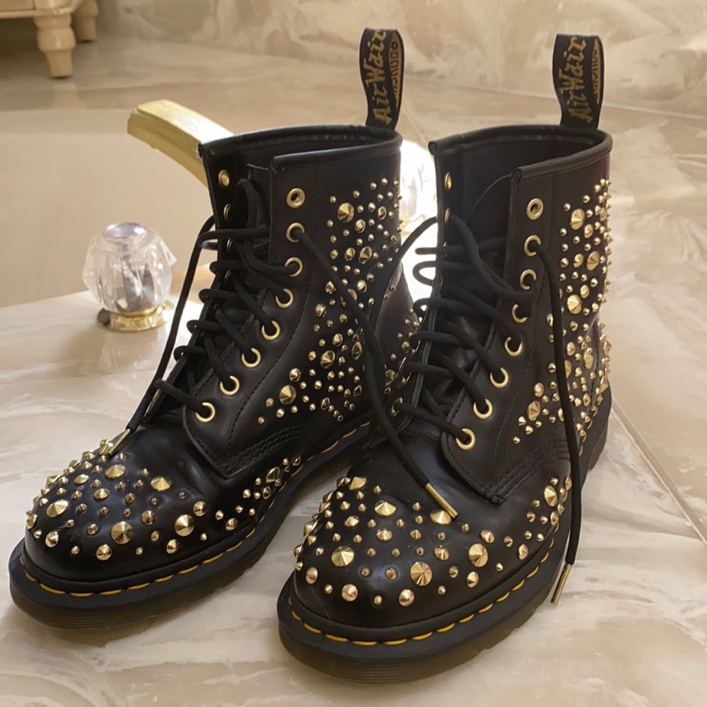 Dr. Martens
